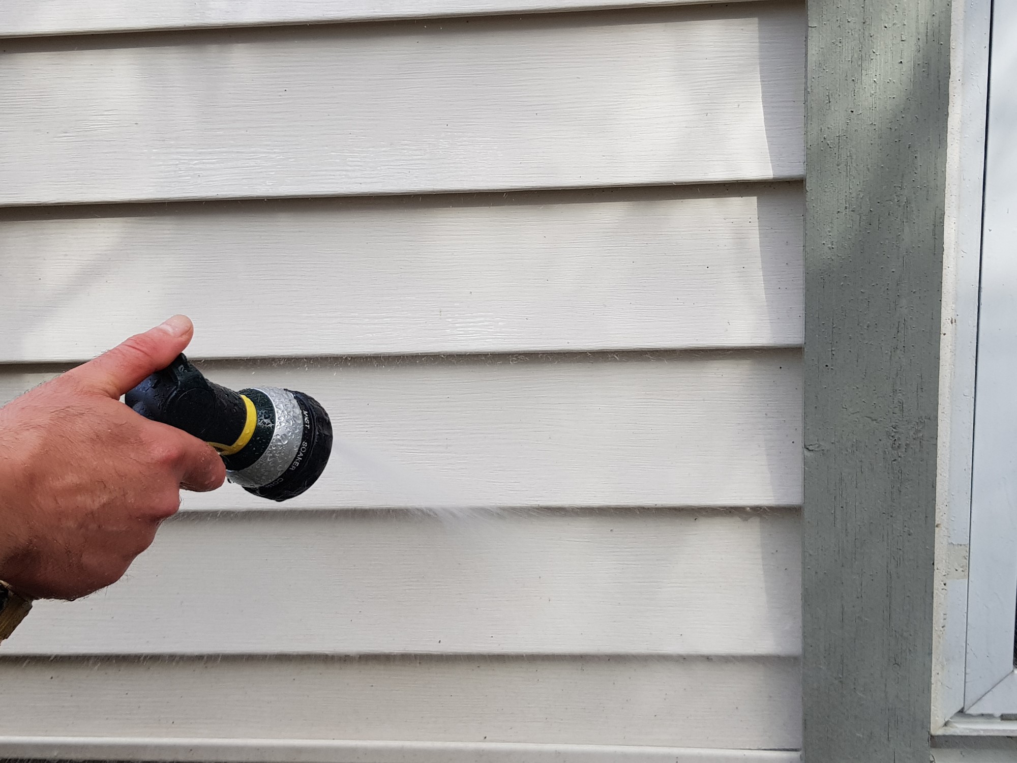 clean polypropylene siding